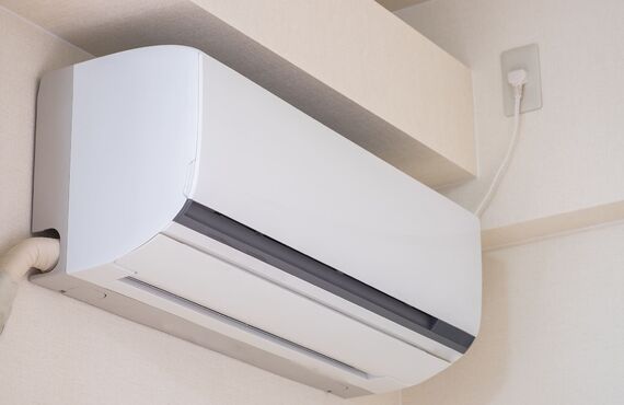 エアコンの付け替えサービスをお手頃な価格で提供いたします | 小牧で電気工事なら実績豊富な松井電機・空調